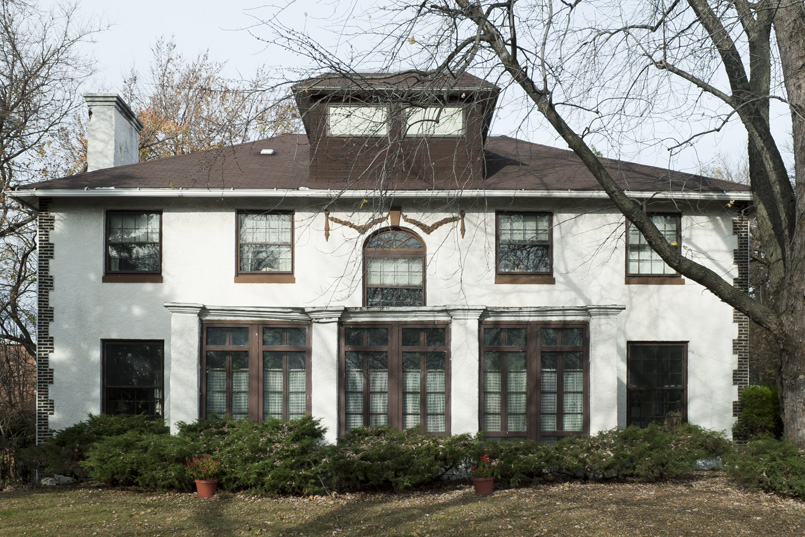 2074 Pratt