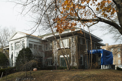 2100 Pratt